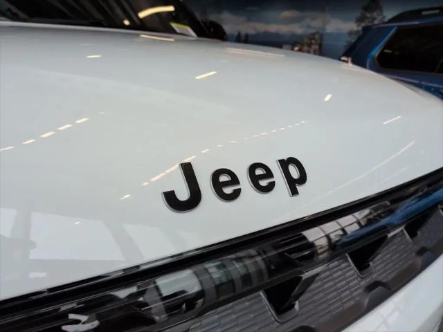 2026 Jeep Grand Wagoneer L Summit Obsidian 4x4