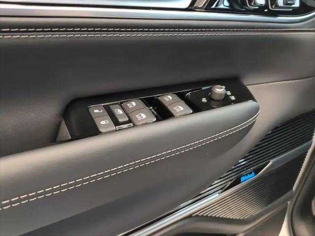 2026 Jeep Grand Wagoneer L Summit Obsidian 4x4