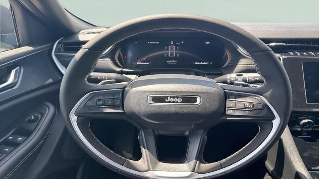 2026 Jeep Grand Cherokee Altitude 4x2