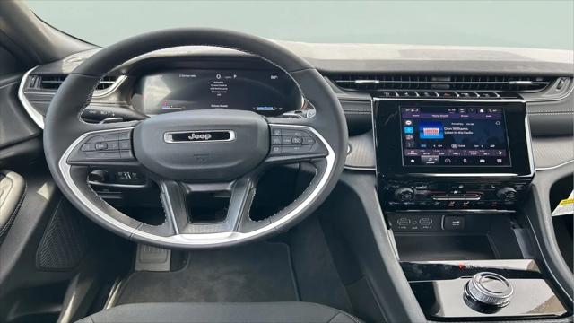 2026 Jeep Grand Cherokee Altitude 4x2