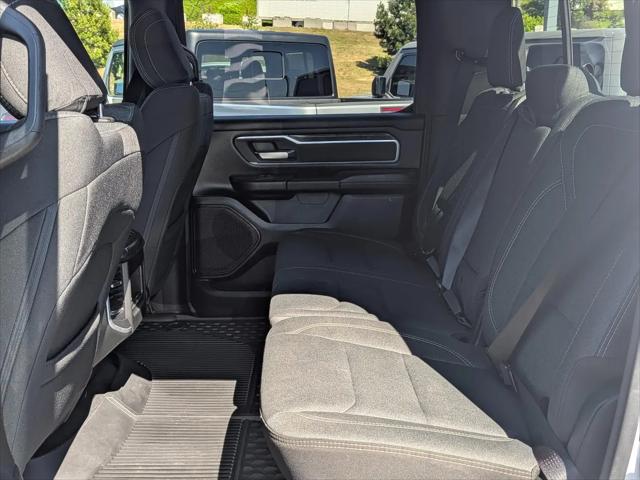 2020 Ram 1500 Big Horn Crew Cab 4x4 5'7" Box