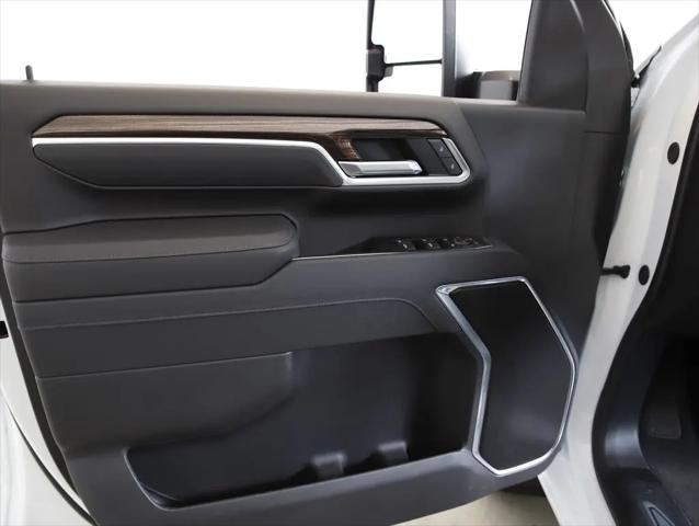 2026 Chevrolet Silverado 3500HD Crew Cab, Standard Bed, LT, 4WD