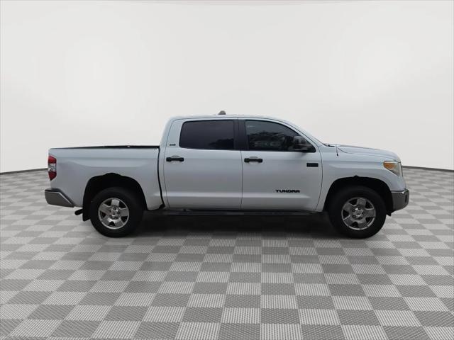 2017 Toyota Tundra SR5 5.7L V8