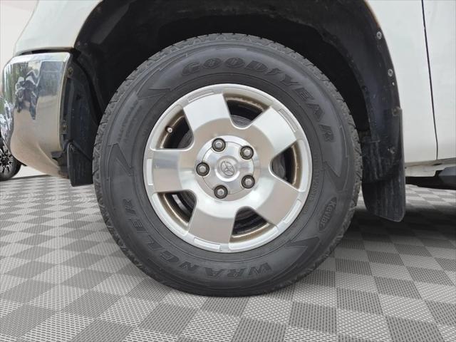 2017 Toyota Tundra SR5 5.7L V8