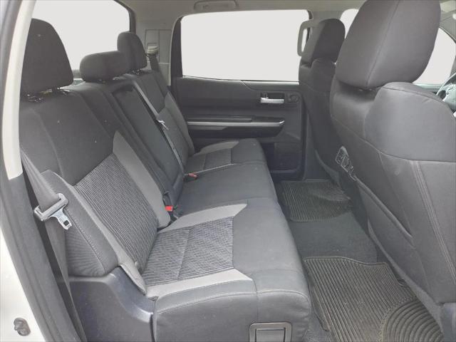 2017 Toyota Tundra SR5 5.7L V8