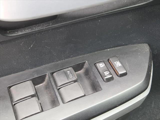 2017 Toyota Tundra SR5 5.7L V8