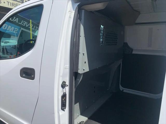 2021 Nissan NV200 Compact Cargo SV Xtronic CVT