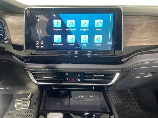 2026 Volkswagen Atlas SEL Premium R-Line
