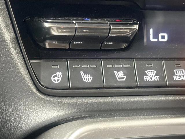 2025 Mazda X-90 Premium Plus Package
