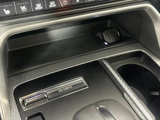 2025 Mazda X-90 Premium Plus Package
