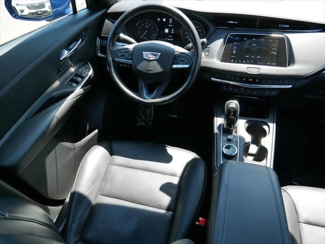 2021 Cadillac XT4 AWD Premium Luxury