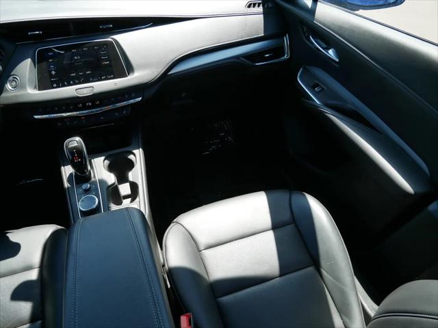 2021 Cadillac XT4 AWD Premium Luxury