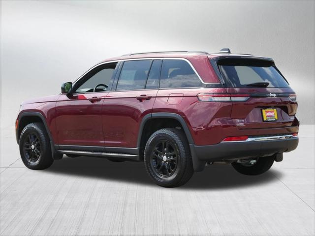 2025 Jeep Grand Cherokee Laredo 4x4