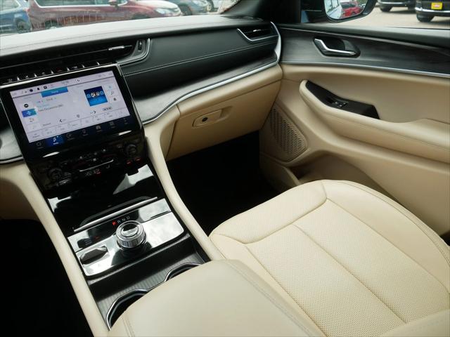 2025 Jeep Grand Cherokee L Limited 4x4