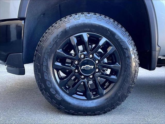 2025 Chevrolet Silverado 2500HD 4WD Crew Cab Standard Bed LTZ