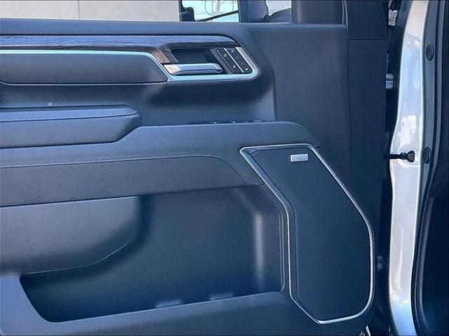 2025 Chevrolet Silverado 2500HD 4WD Crew Cab Standard Bed LTZ