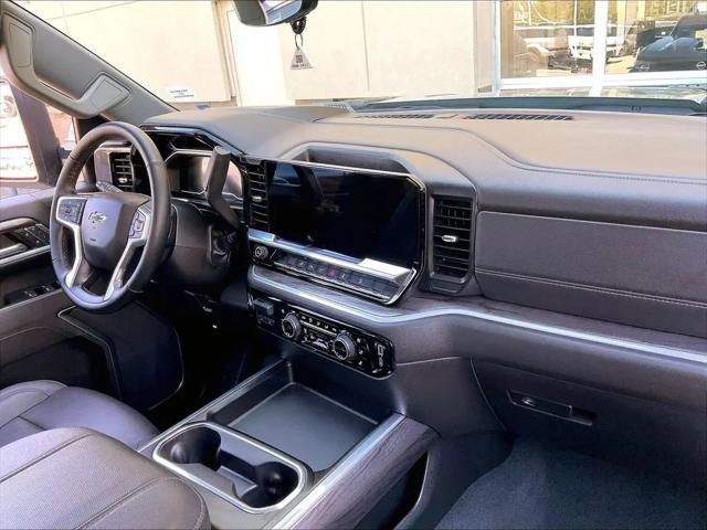 2025 Chevrolet Silverado 2500HD 4WD Crew Cab Standard Bed LTZ
