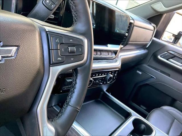 2025 Chevrolet Silverado 2500HD 4WD Crew Cab Standard Bed LTZ