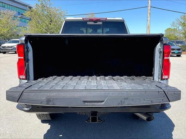 2025 Chevrolet Silverado 2500HD 4WD Crew Cab Standard Bed LTZ