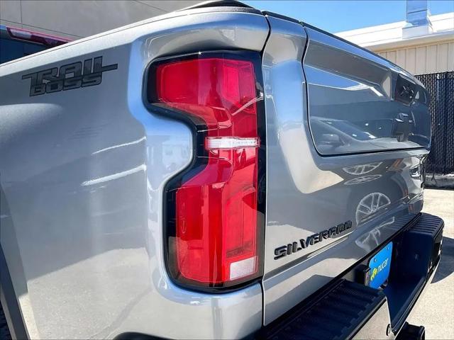 2025 Chevrolet Silverado 2500HD 4WD Crew Cab Standard Bed LTZ
