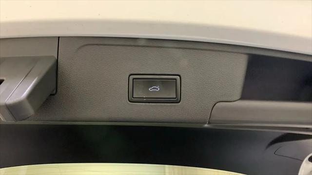 2020 Volkswagen Atlas Cross Sport 3.6L V6 SE w/Technology