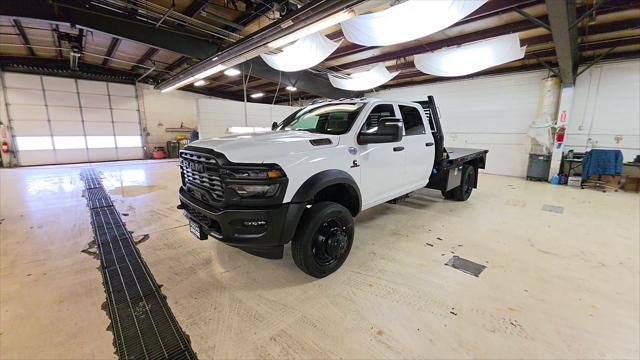 2026 RAM Ram 5500 Chassis Cab RAM 5500 TRADESMAN CHASSIS CREW CAB 4X4 60 CA