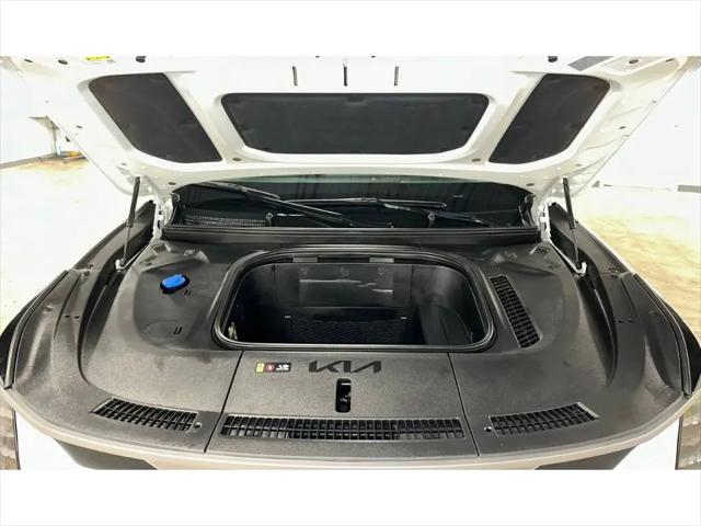 2024 Kia EV9 Light Short Range