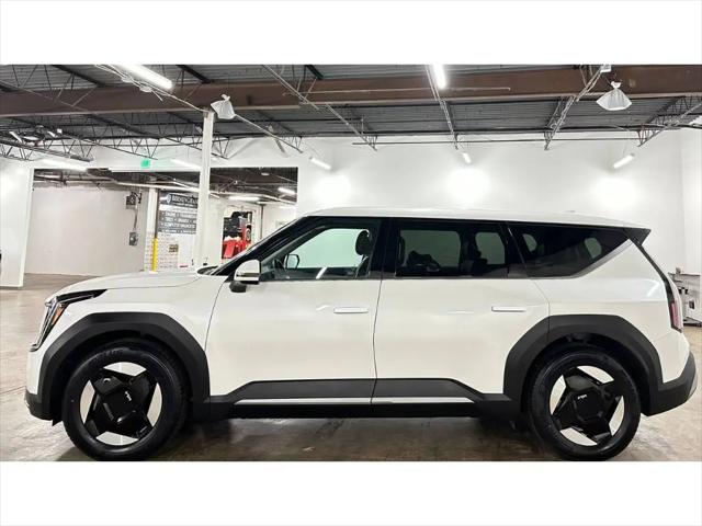 2024 Kia EV9 Light Short Range
