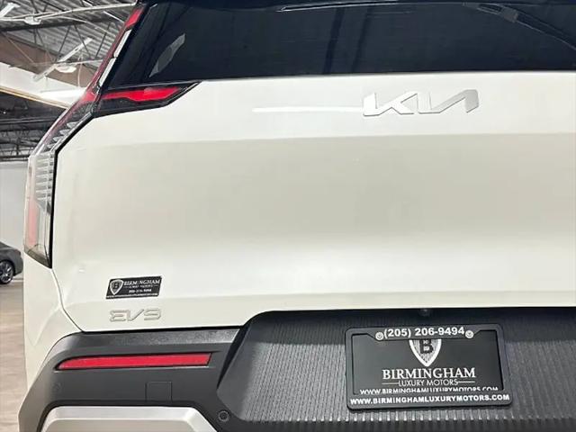 2024 Kia EV9 Light Short Range
