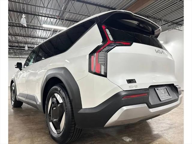 2024 Kia EV9 Light Short Range