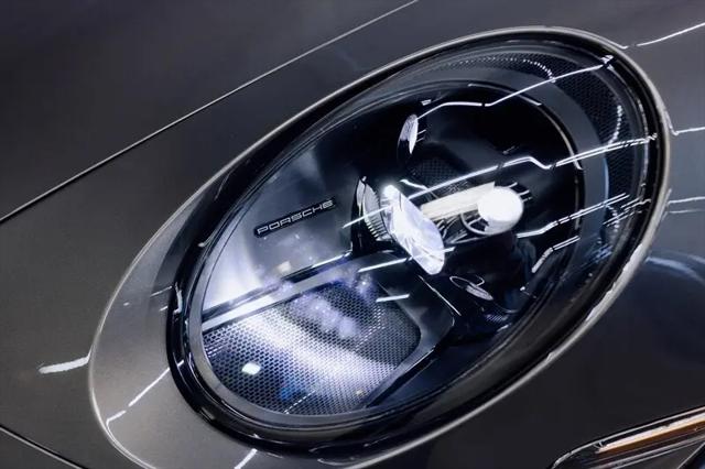 2024 Porsche 911 Carrera GTS