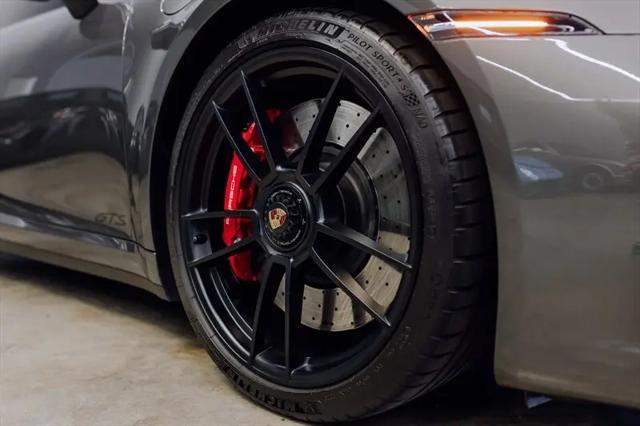 2024 Porsche 911 Carrera GTS