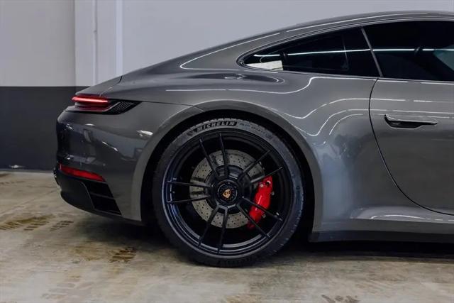 2024 Porsche 911 Carrera GTS