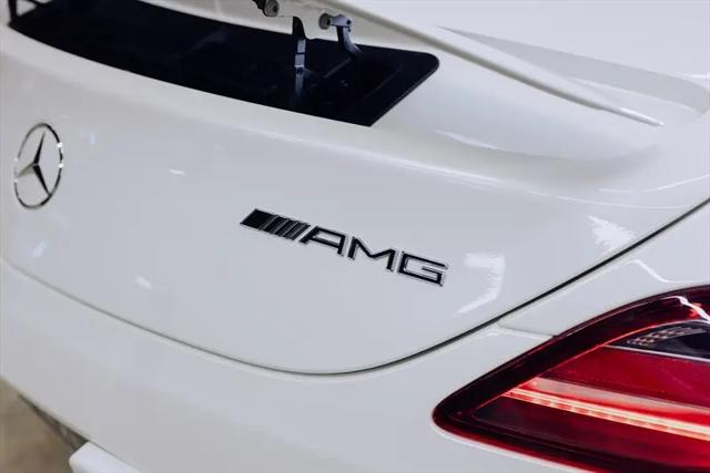 2011 Mercedes-Benz SLS AMG Standard