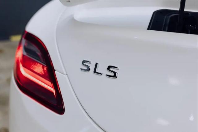 2011 Mercedes-Benz SLS AMG Standard