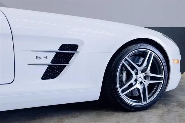 2011 Mercedes-Benz SLS AMG Standard