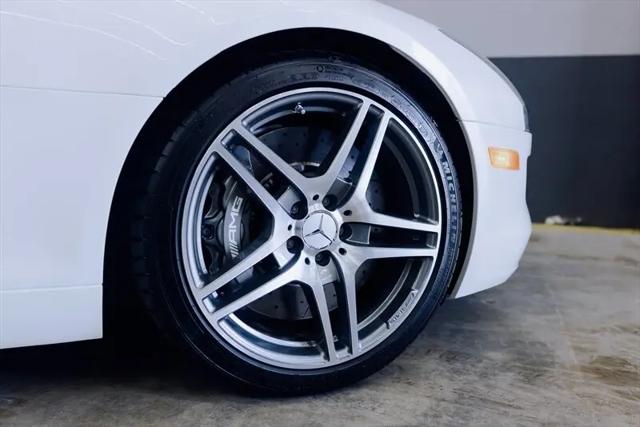 2011 Mercedes-Benz SLS AMG Standard