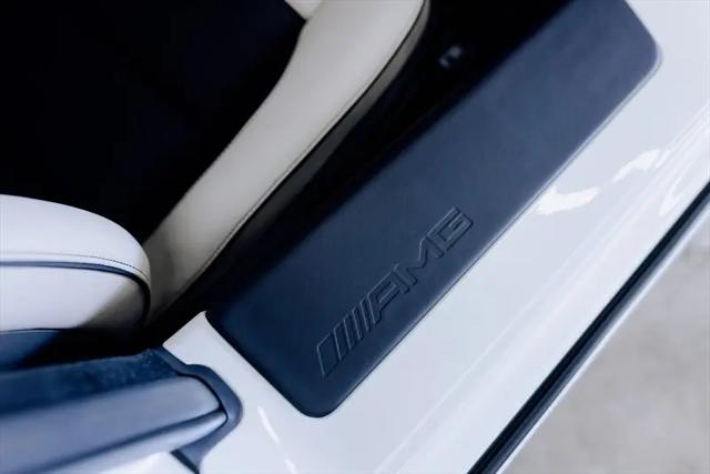 2011 Mercedes-Benz SLS AMG Standard