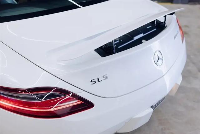 2011 Mercedes-Benz SLS AMG Standard