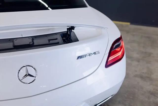 2011 Mercedes-Benz SLS AMG Standard