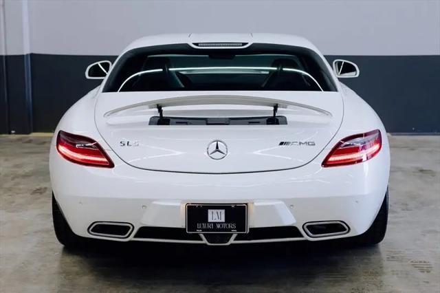2011 Mercedes-Benz SLS AMG Standard