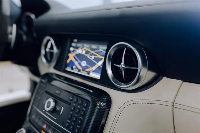 2011 Mercedes-Benz SLS AMG Standard