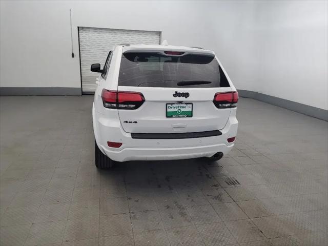 2022 Jeep Grand Cherokee Laredo X 4x4