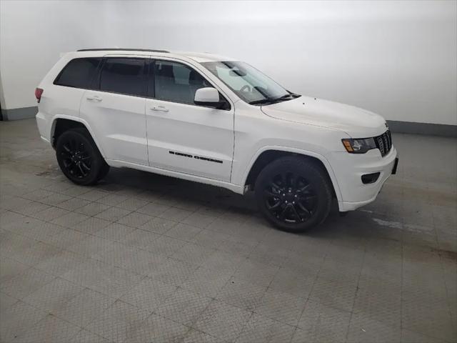 2022 Jeep Grand Cherokee Laredo X 4x4