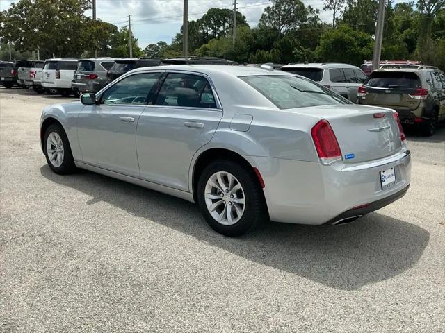 2023 Chrysler 300 Touring