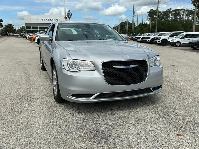 2023 Chrysler 300 Touring