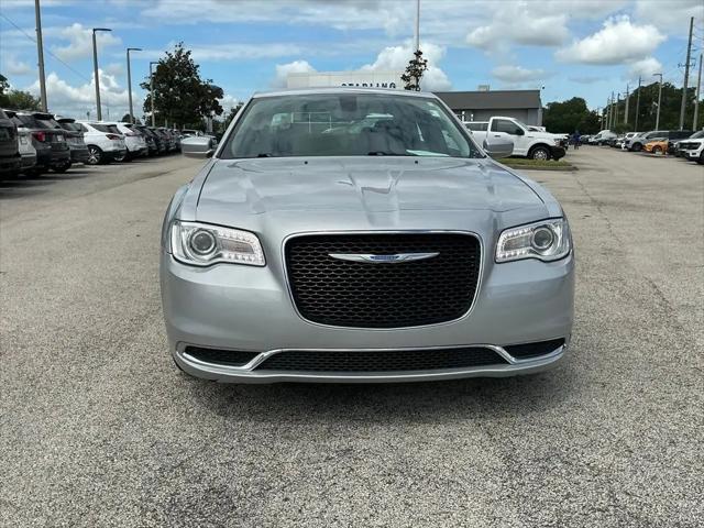 2023 Chrysler 300 Touring