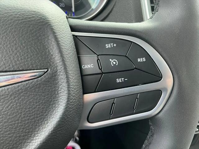 2023 Chrysler 300 Touring