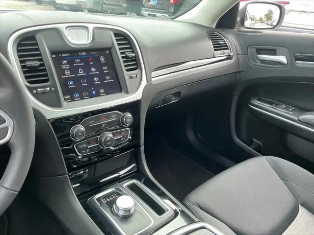 2023 Chrysler 300 Touring