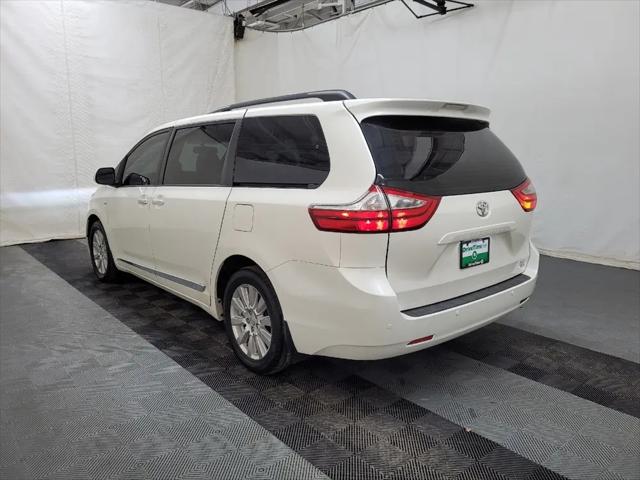 2017 Toyota Sienna XLE 7 Passenger